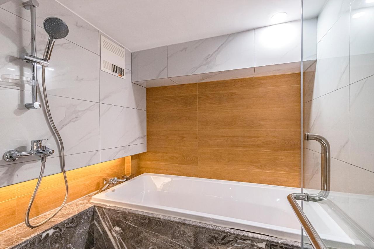 Kunming Dianchi Mideel International Apartment - South Asian Style Fuhai Metro المظهر الخارجي الصورة
